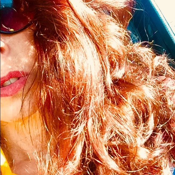 Meet your Posher, Erica - Picture 2 of 6